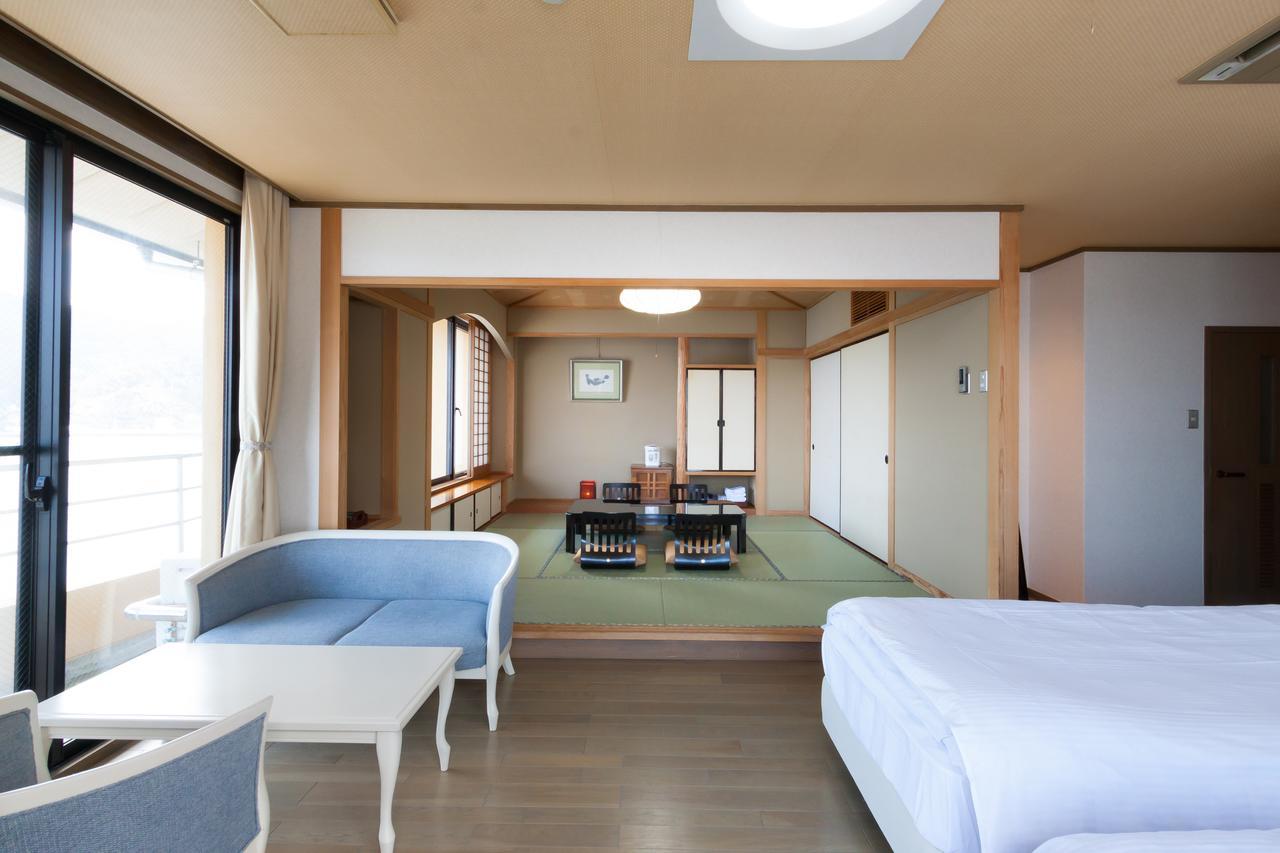Hotel Matsuura Saiki Zewnętrze zdjęcie